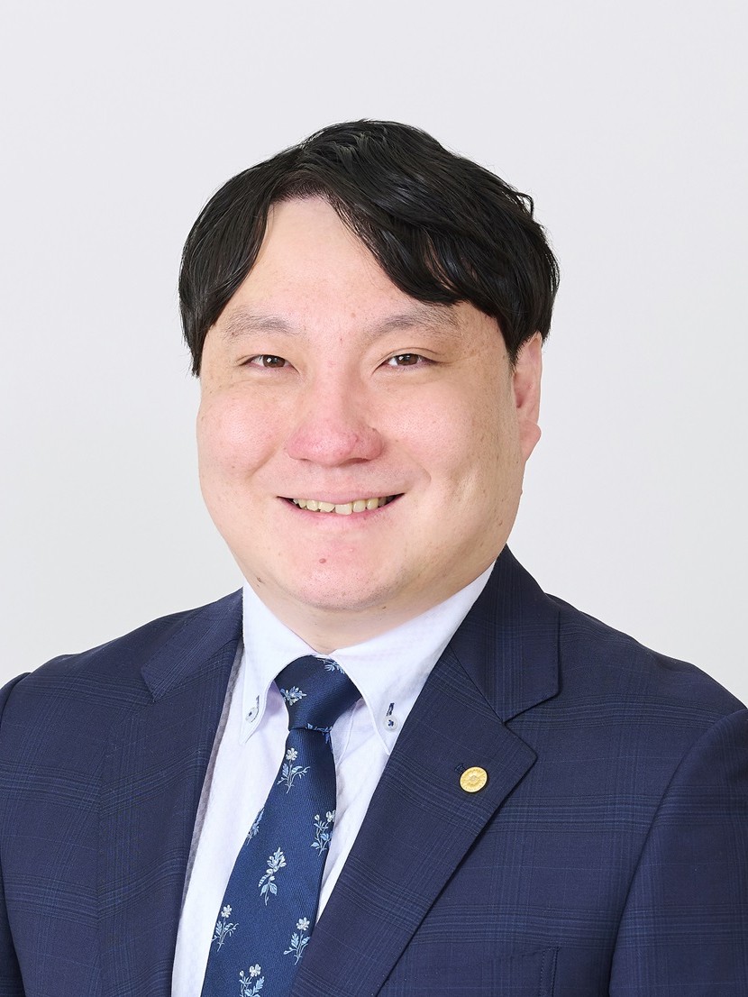 行政書士 湯田 功輝