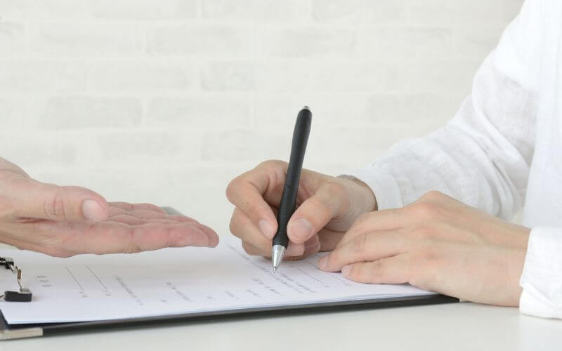 永住申請時の身元保証人 サムネイル