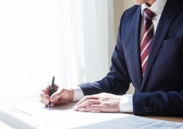 年収300万円以下での永住申請について